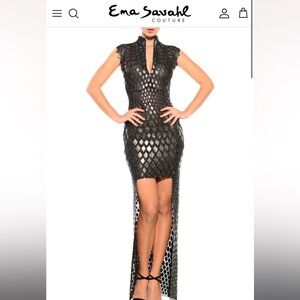 Floor Length Sleeveless Mandarin V-Neck Gown